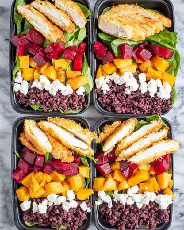 Poulet croustillant au four et salade